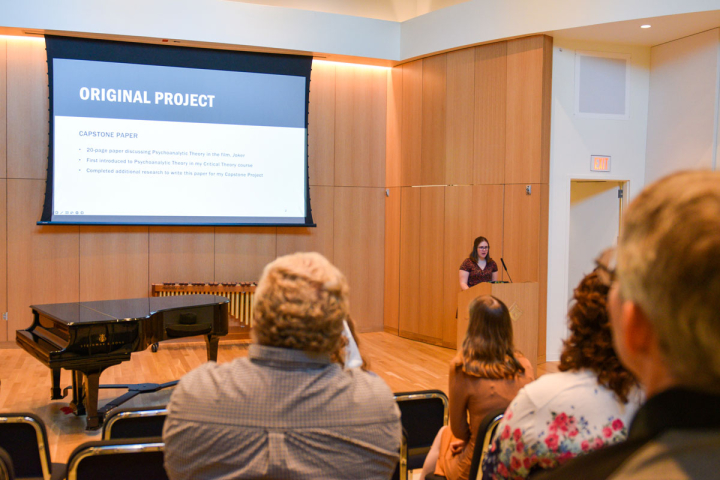 A SOAR student presents to the scholar symposium