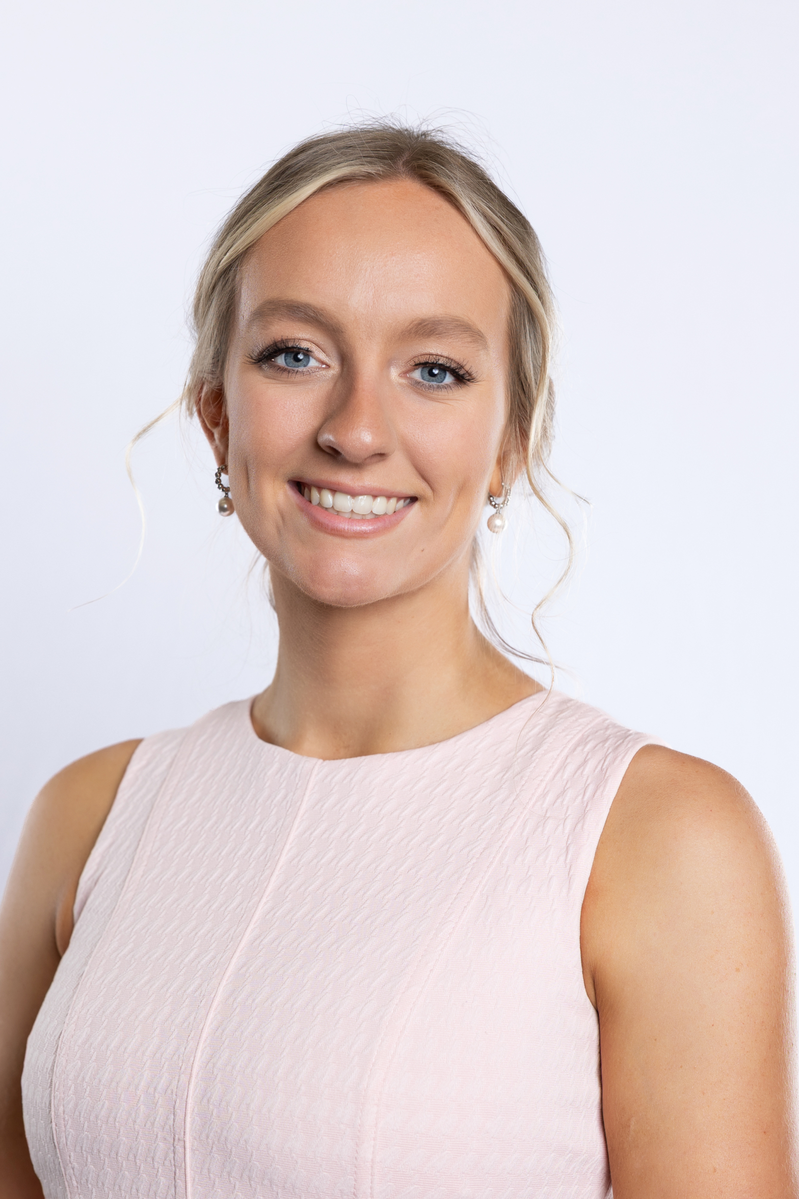 Sarah Monilaws portrait