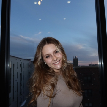 Photo of Jamilee Brown smiling at the camera
