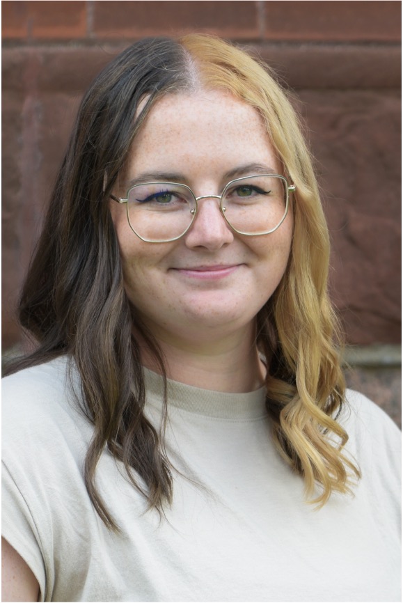 Headshot of Lindsey Kicker