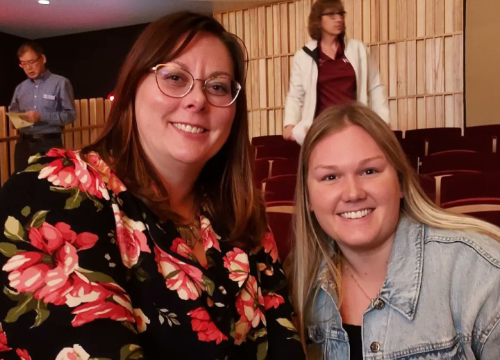 Student McKenna Taylor with professor Rachelle Hunt