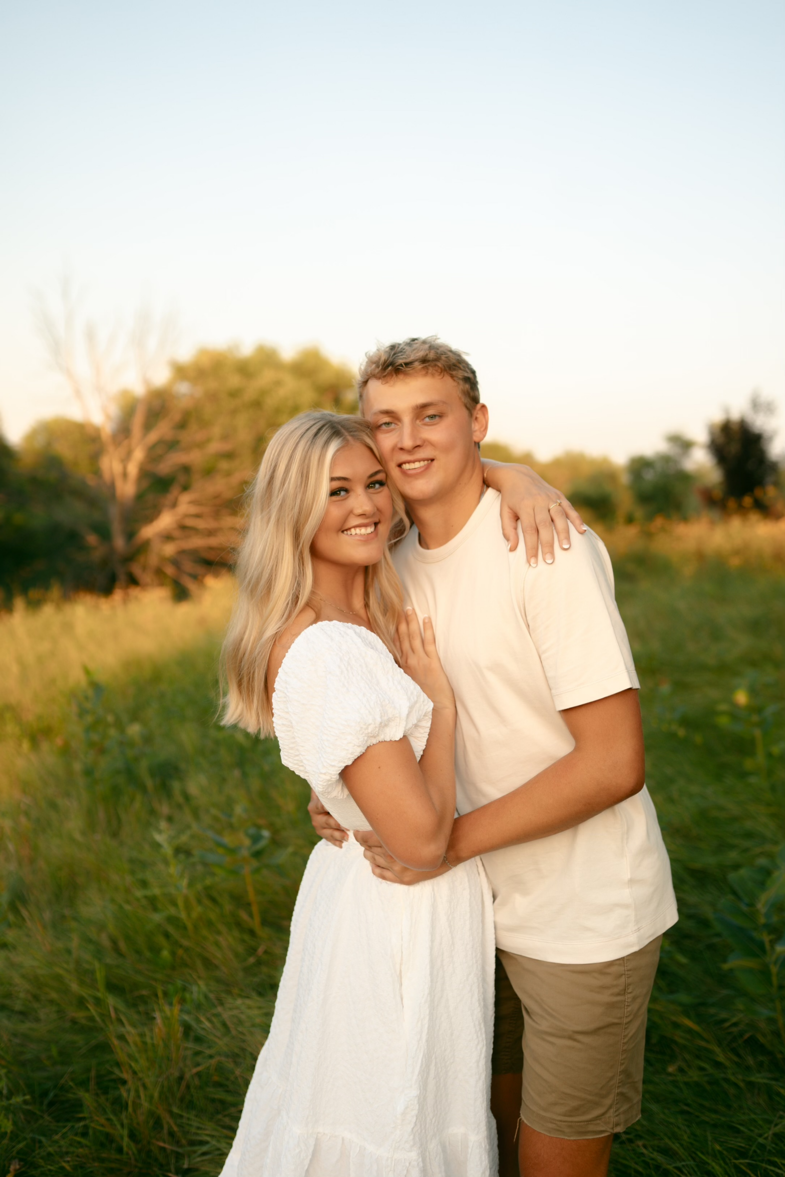 Madi and Peyton Zaun smiling at the camera