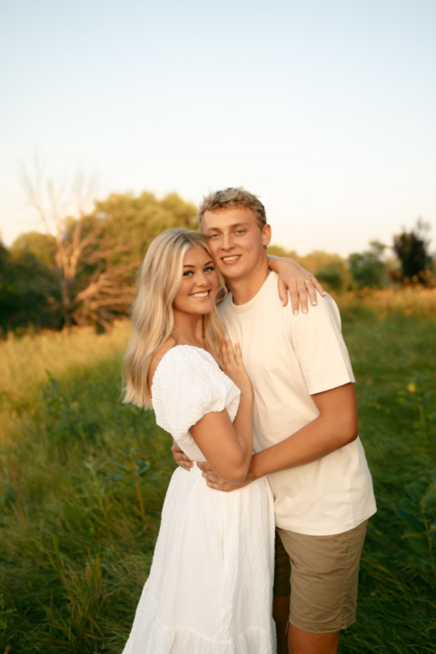 Madi and Peyton Zaun smiling at the camera