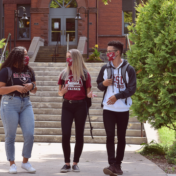 VCSU students wearing facemasks